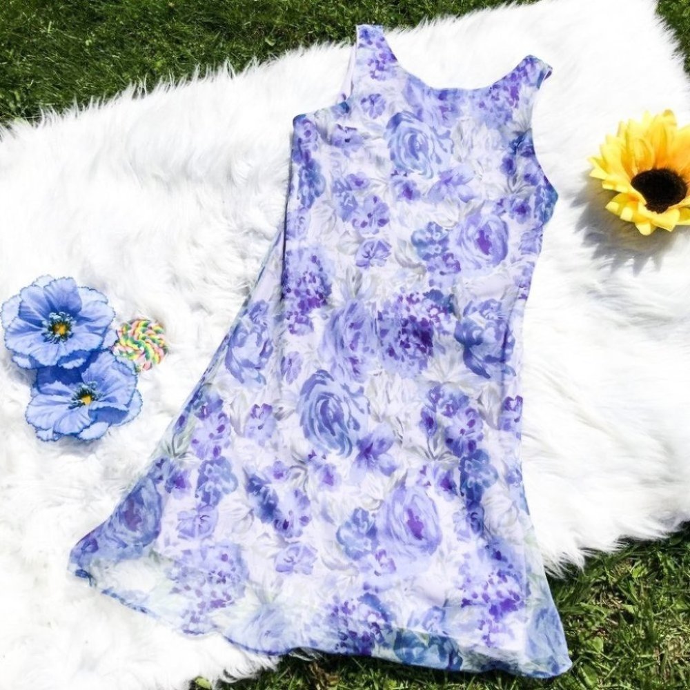 Alyn Paige Periwinkle Floral  Summer Dress. Size 9/10
